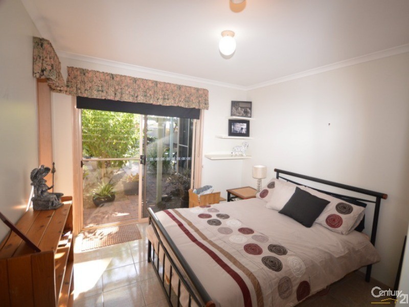 21 Loney Street, Avenell Heights QLD 4670