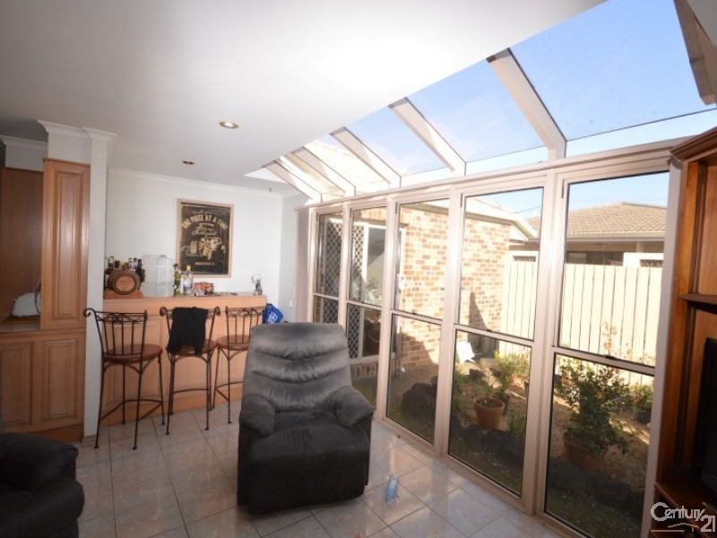 21 Loney Street, Avenell Heights QLD 4670