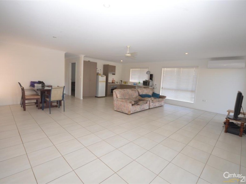 16 Regency Road, Moore Park Beach QLD 4670