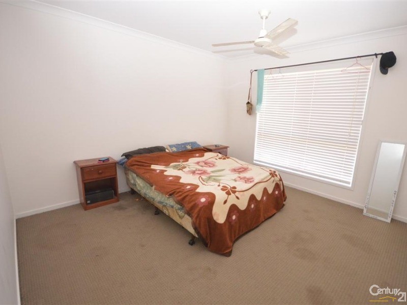 16 Regency Road, Moore Park Beach QLD 4670