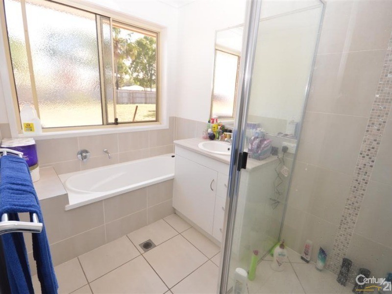 16 Regency Road, Moore Park Beach QLD 4670