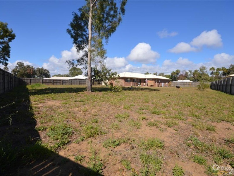 16 Regency Road, Moore Park Beach QLD 4670