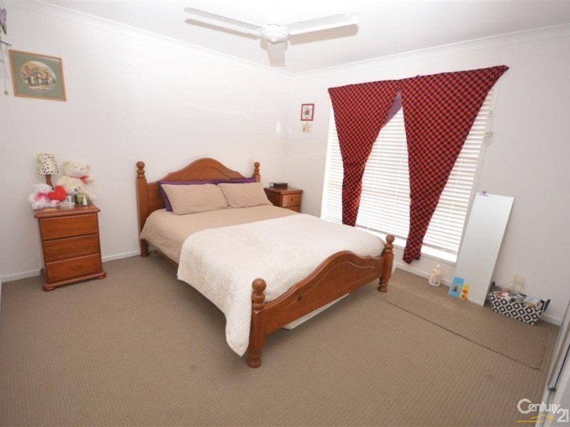 8  Regency Road, Moore Park Beach QLD 4670