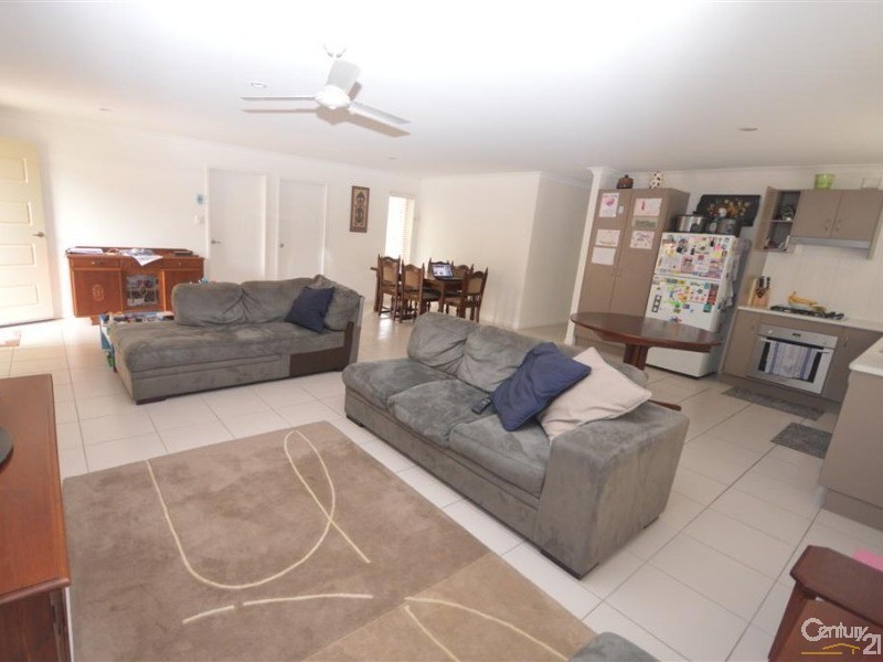 8  Regency Road, Moore Park Beach QLD 4670