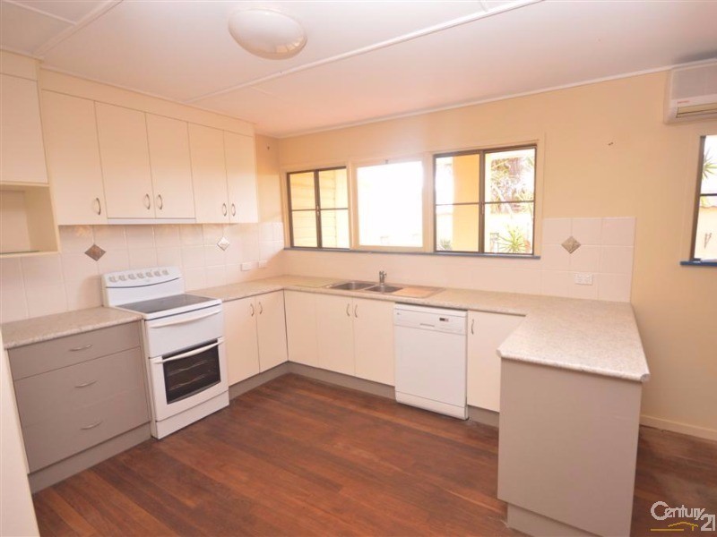 9 Novakoski Street, Kepnock QLD 4670