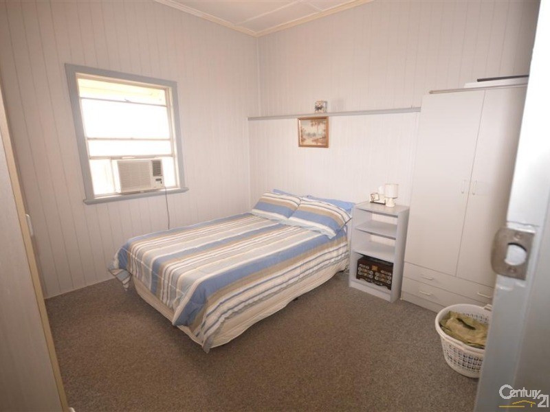 150 Walker Street, Svensson Heights QLD 4670