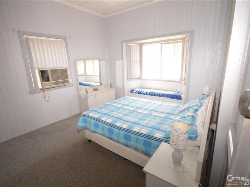 150 Walker Street, Svensson Heights QLD 4670