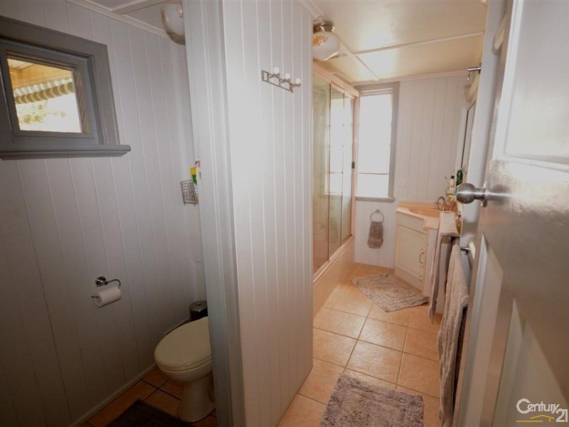 150 Walker Street, Svensson Heights QLD 4670