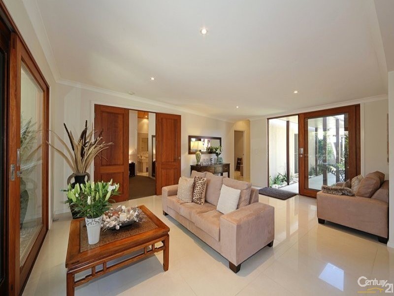 6 Aquarius Drive, Bargara QLD 4670