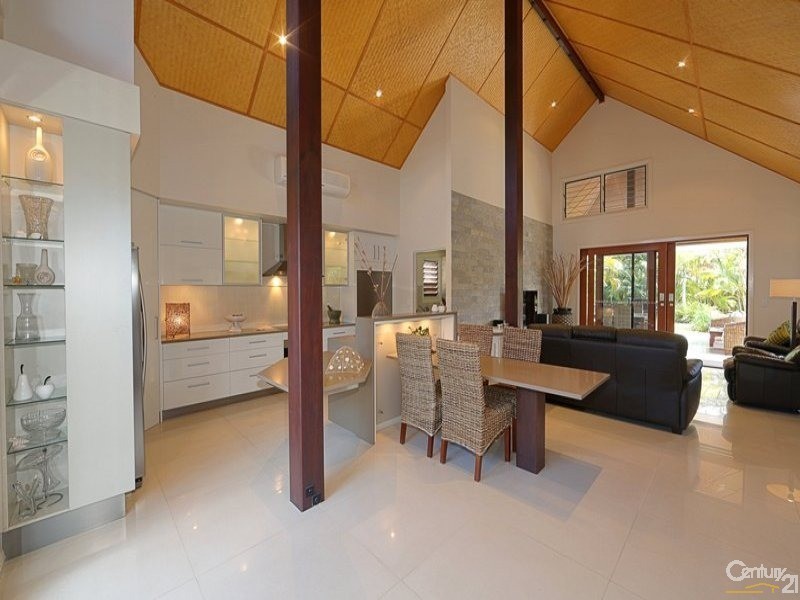 6 Aquarius Drive, Bargara QLD 4670