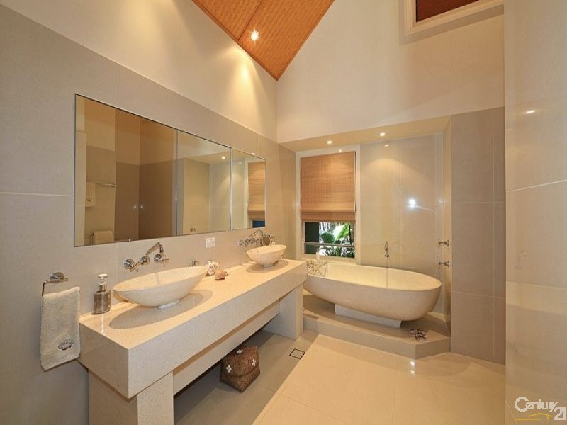 6 Aquarius Drive, Bargara QLD 4670