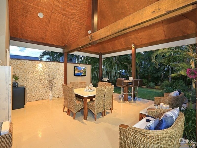 6 Aquarius Drive, Bargara QLD 4670