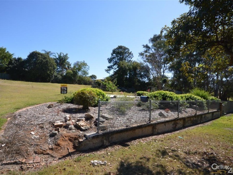 1  Ford Street, Bundaberg South QLD 4670