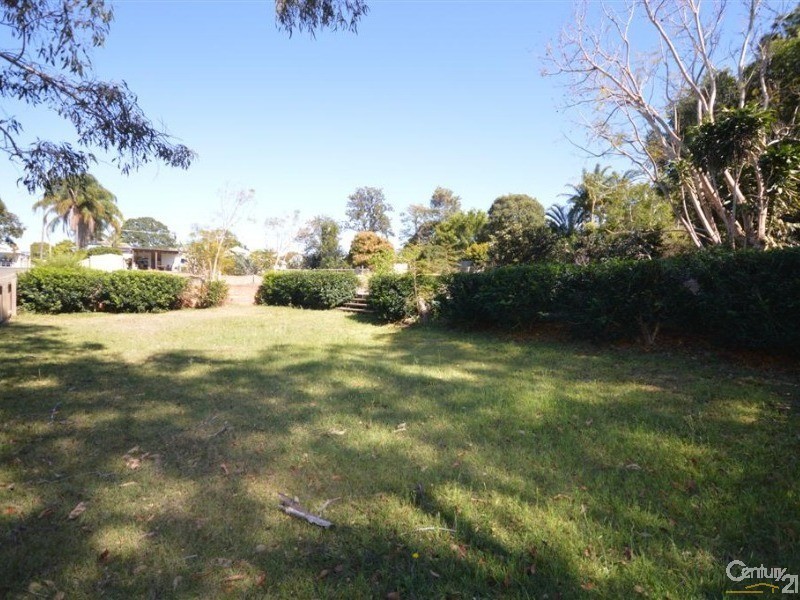 1  Ford Street, Bundaberg South QLD 4670