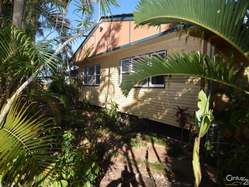 338  Elliott Heads Road, Woongarra QLD 4670