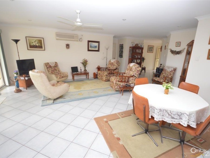 1/48 Hinkler Avenue, Bundaberg North QLD 4670