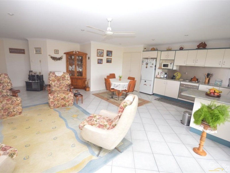 1/48 Hinkler Avenue, Bundaberg North QLD 4670