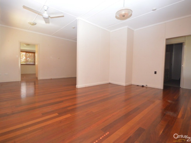 6  Barnes Street, Svensson Heights QLD 4670