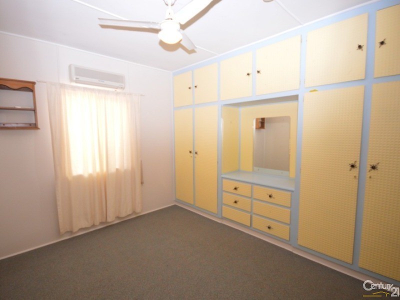 6  Barnes Street, Svensson Heights QLD 4670