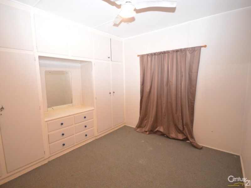 6  Barnes Street, Svensson Heights QLD 4670