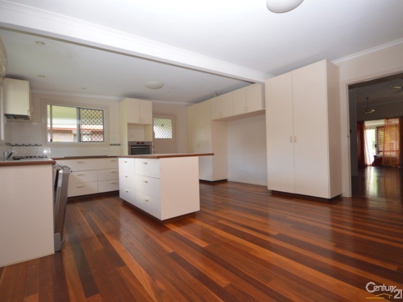 6  Barnes Street, Svensson Heights QLD 4670