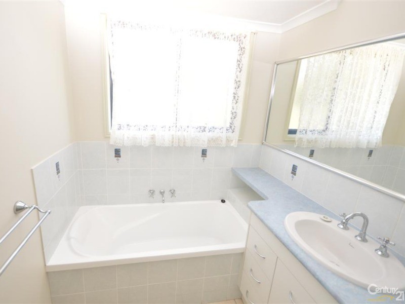 57 Park Estate Drive, Branyan QLD 4670