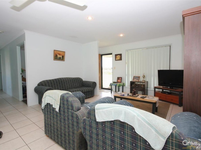 70 Clearview Avenue, Thabeban QLD 4670