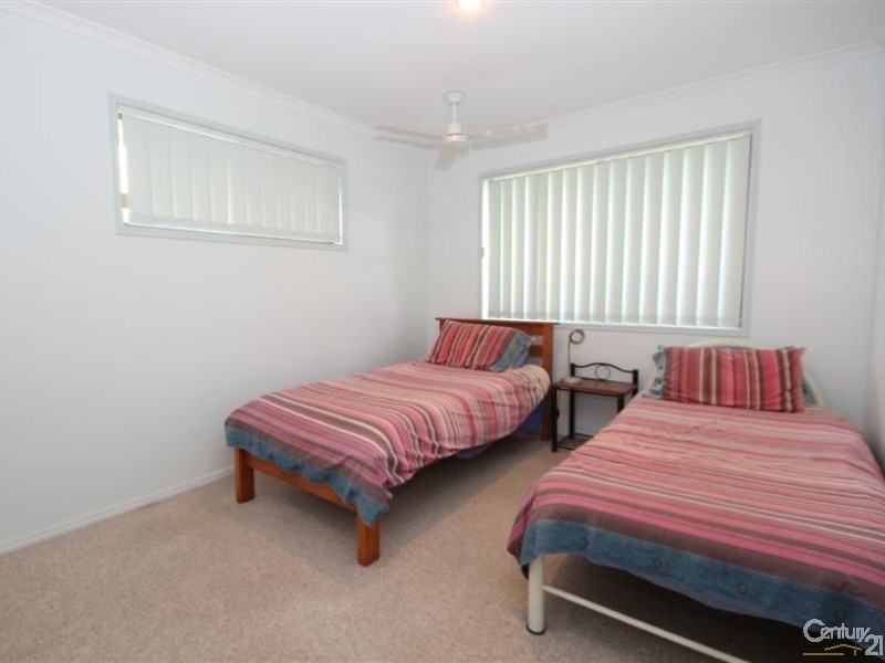 70 Clearview Avenue, Thabeban QLD 4670