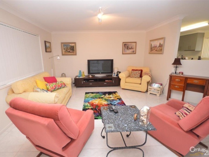 7  Strathdee Avenue, Bundaberg South QLD 4670