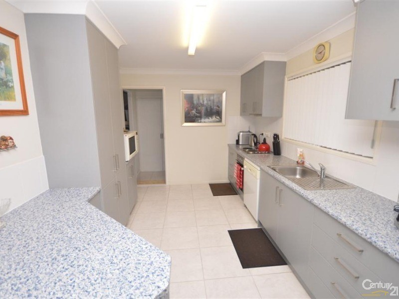 7  Strathdee Avenue, Bundaberg South QLD 4670