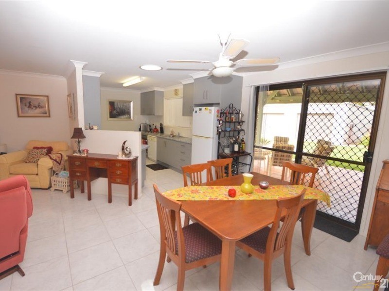 7  Strathdee Avenue, Bundaberg South QLD 4670