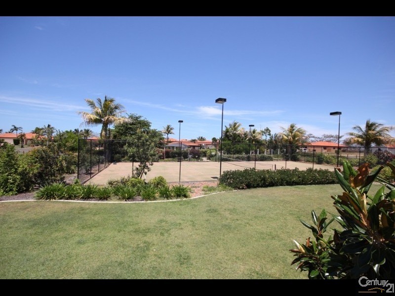 16 Chantelle Circuit, Coral Cove QLD 4670