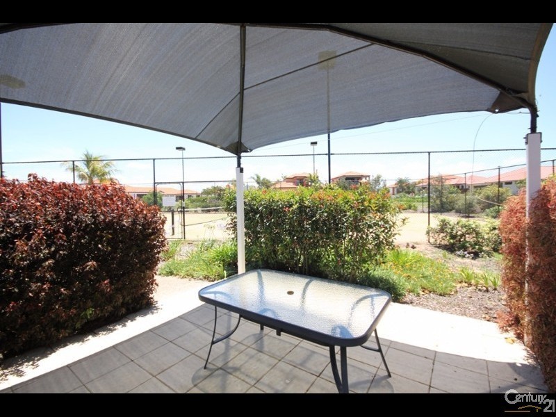 16 Chantelle Circuit, Coral Cove QLD 4670