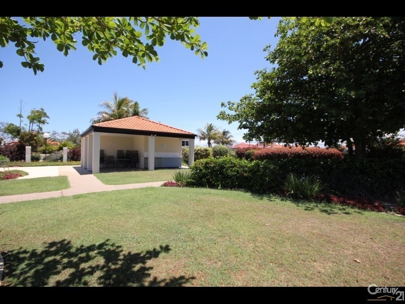 16 Chantelle Circuit, Coral Cove QLD 4670