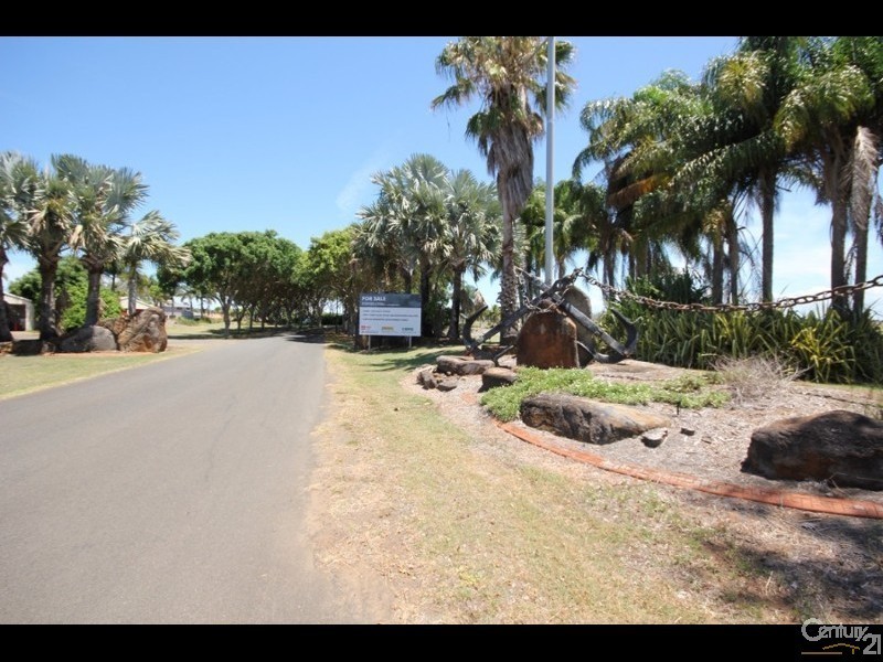 16 Chantelle Circuit, Coral Cove QLD 4670