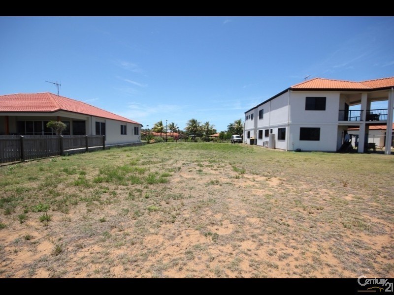 16 Chantelle Circuit, Coral Cove QLD 4670