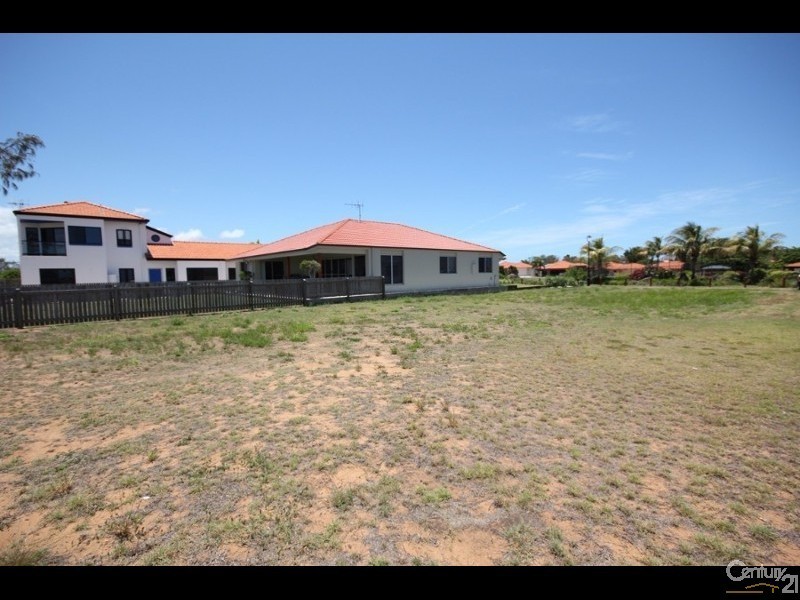 16 Chantelle Circuit, Coral Cove QLD 4670