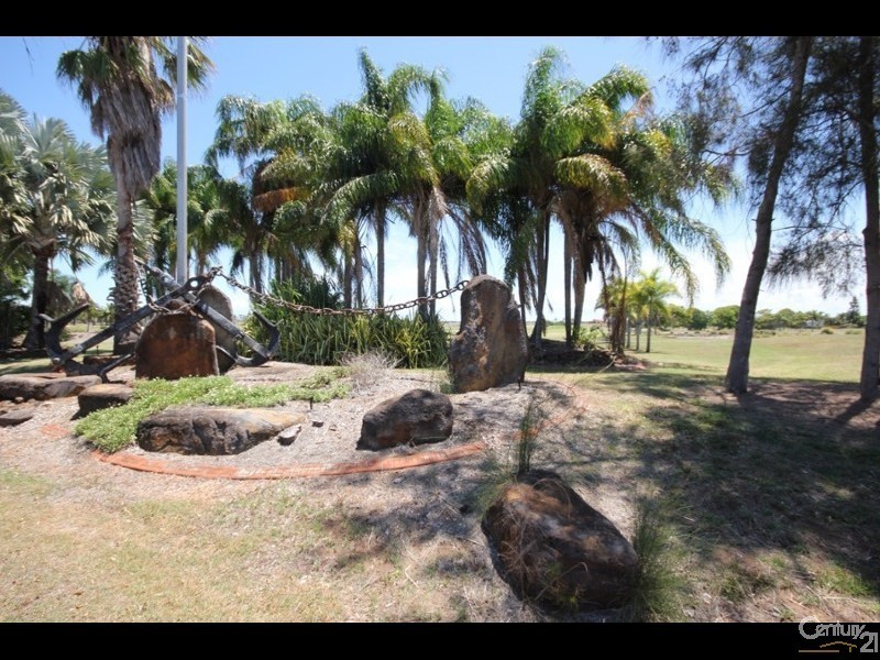 16 Chantelle Circuit, Coral Cove QLD 4670