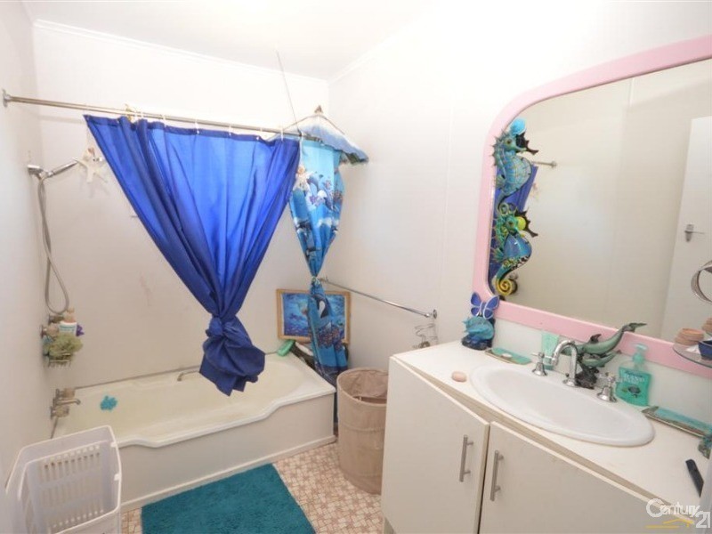 30 Thabeban Street, Avenell Heights QLD 4670