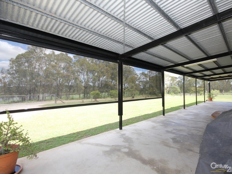 216 Old Bushs Road, Avondale QLD 4670