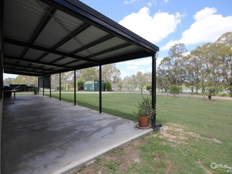 216 Old Bushs Road, Avondale QLD 4670