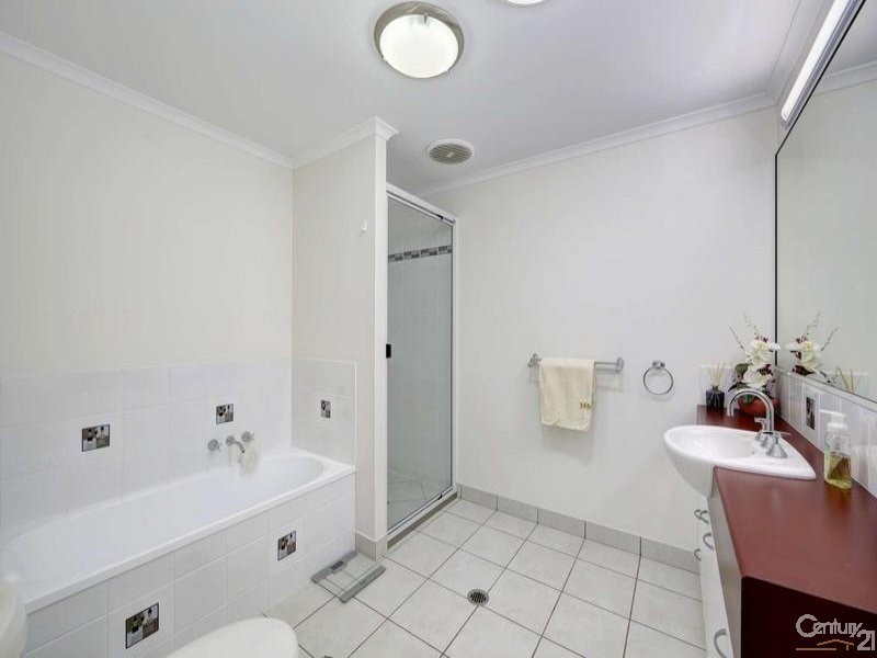 2/47  Baker Street, Kepnock QLD 4670