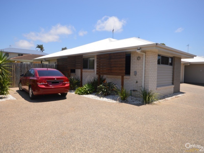 1/9  Robert Street, Bundaberg South QLD 4670