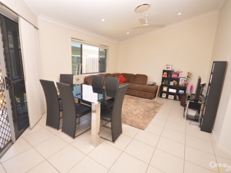 1/9  Robert Street, Bundaberg South QLD 4670