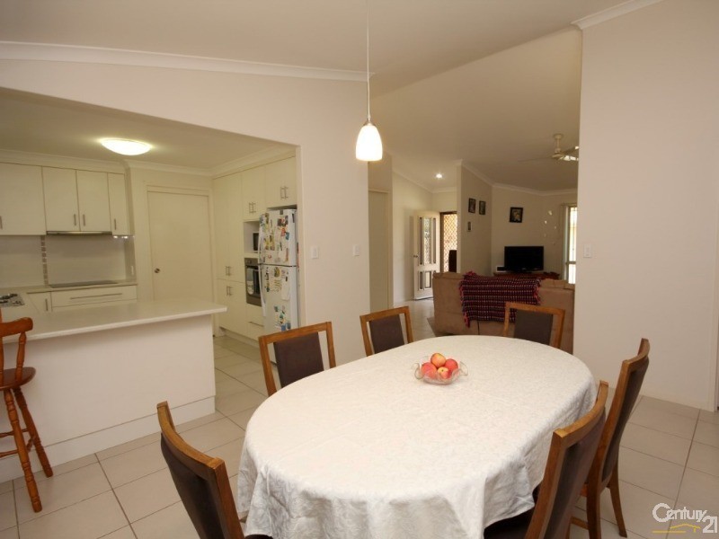 Unit 1/112 McCarthy Road, Avenell Heights QLD 4670