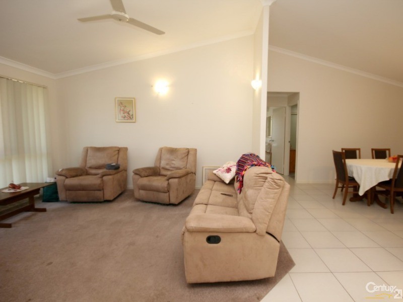 Unit 1/112 McCarthy Road, Avenell Heights QLD 4670