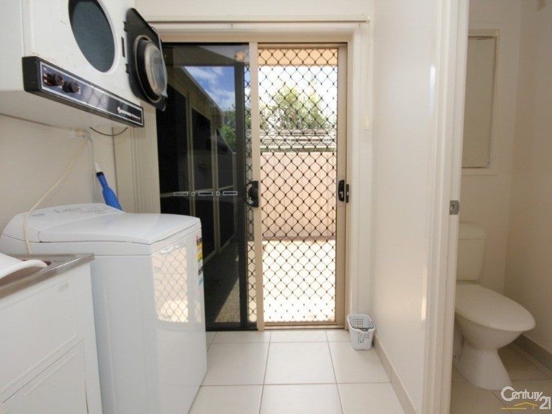 Unit 1/112 McCarthy Road, Avenell Heights QLD 4670