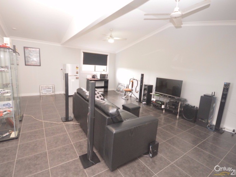 19 Hinrichs Road, Rosedale QLD 4674