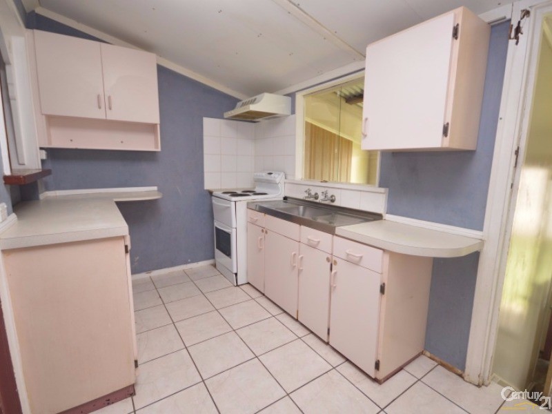 36  May Street, Walkervale QLD 4670