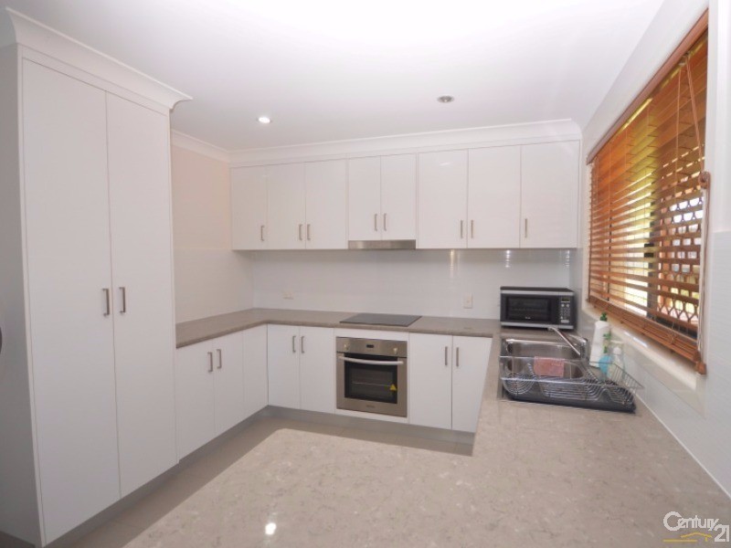 4 Rehbein Avenue, Qunaba QLD 4670